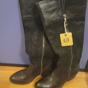 𝅺BORN Cast Knee High Boots